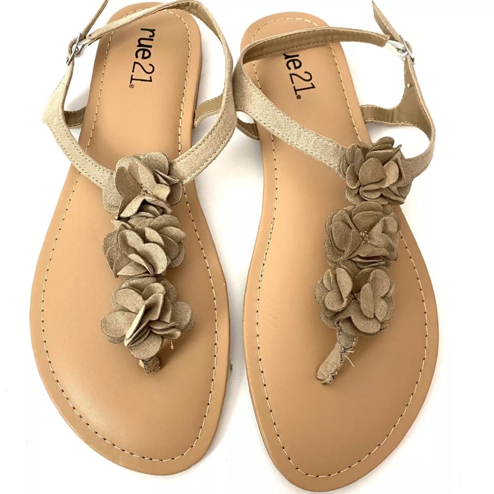 Rue 21 Womens Sz 9 Gold Strappy Slip On Sandals NEW